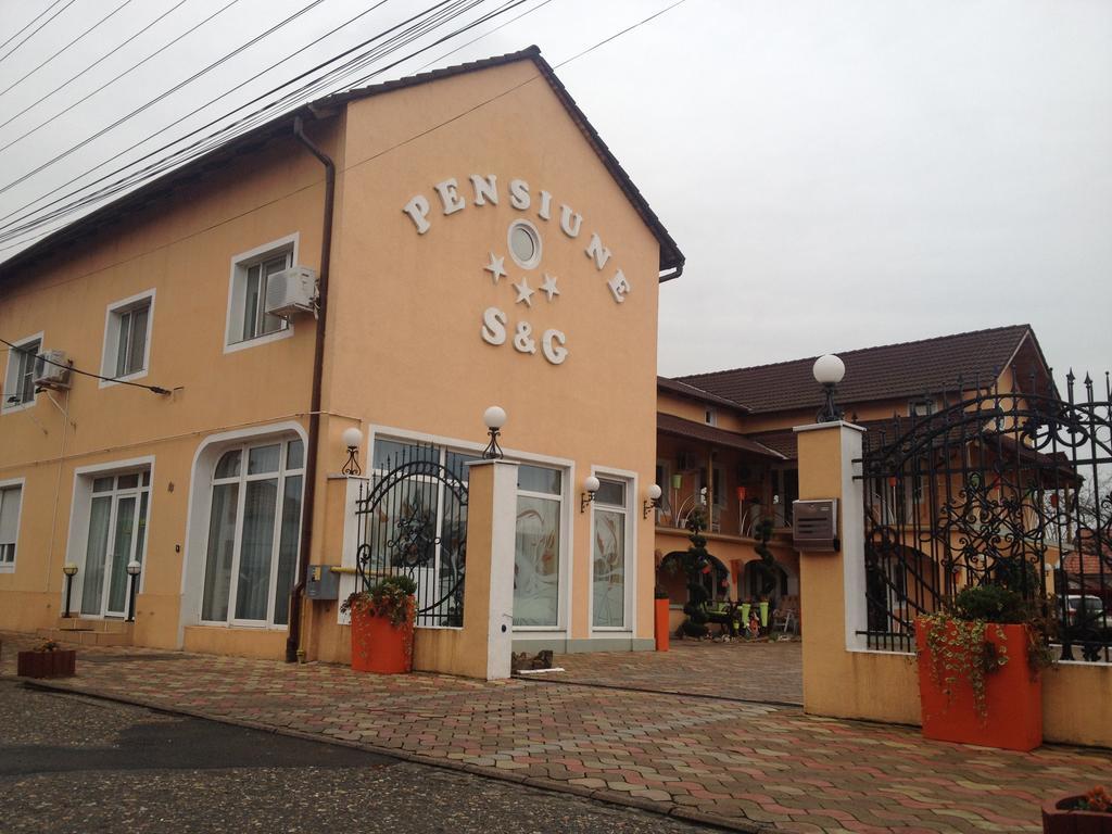 Pensiunea Sergiu & Geanina Arad Exterior foto