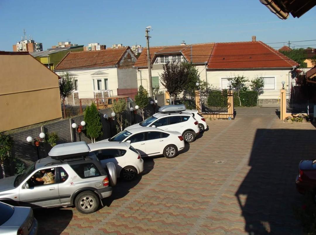 Pensiunea Sergiu & Geanina Arad Exterior foto